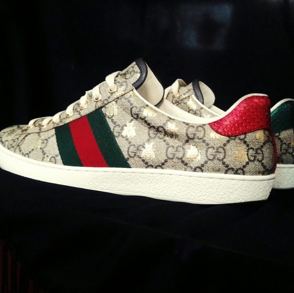 Gucci men's GG Ace Supreme Bees Sneakers - Picture 10 of 11